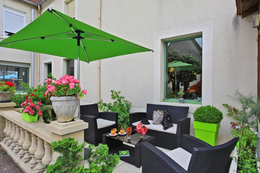 Logis Hotel-Restaurant Les Voyageurs La Coquille المظهر الخارجي الصورة