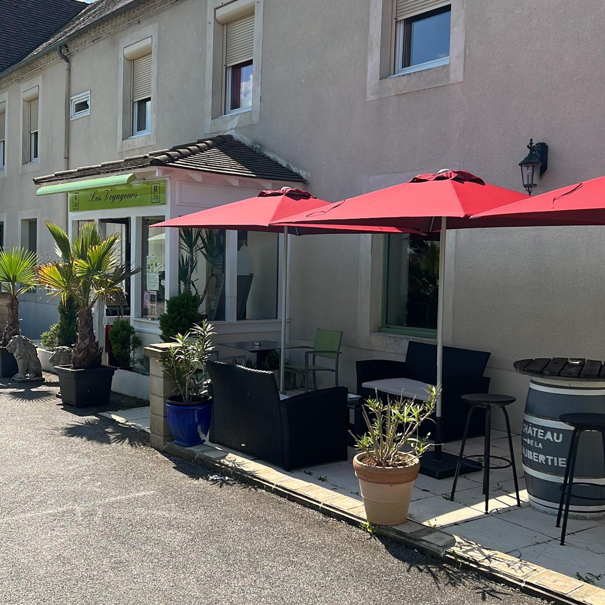 Logis Hotel-Restaurant Les Voyageurs La Coquille المظهر الخارجي الصورة