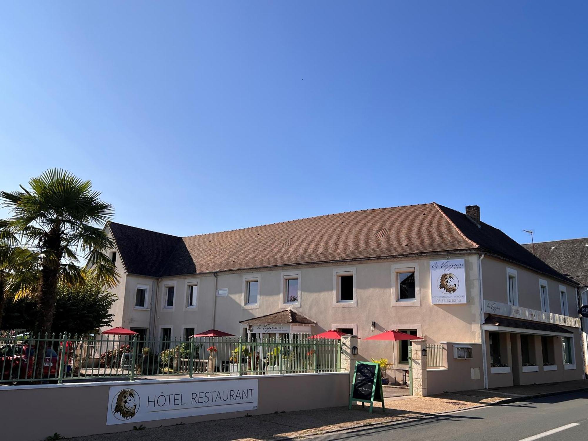 Logis Hotel-Restaurant Les Voyageurs La Coquille المظهر الخارجي الصورة