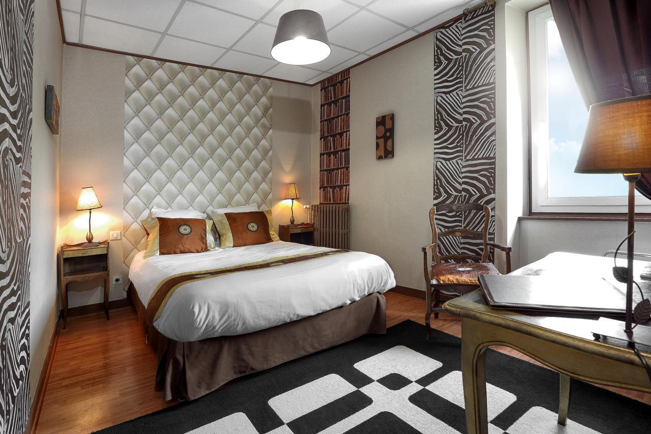 Logis Hotel-Restaurant Les Voyageurs La Coquille المظهر الخارجي الصورة